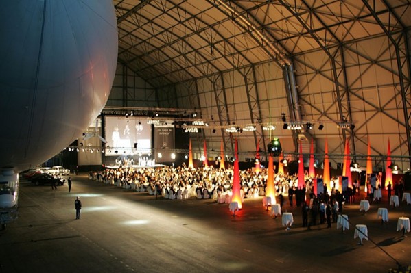 ZLT Zeppelin Luftschifftechnik aussergewöhnlicher Ort für Ihren Event