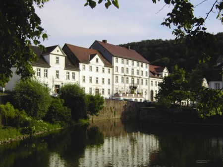 HOTEL ZUM SCHWAN