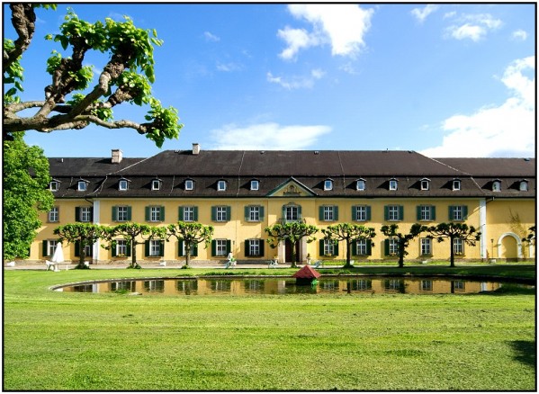 Schloß Marienthal