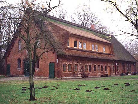 Thomas Morus-Haus  und Jugendzeltplatz