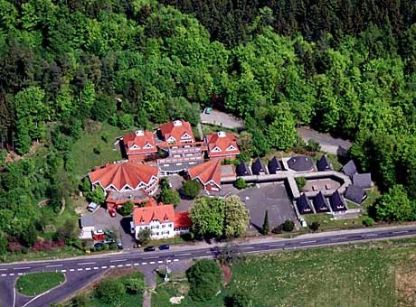 Jugendgästehaus Hubertus  Freizeit-und Bildungsstätte des Wetteraukreises