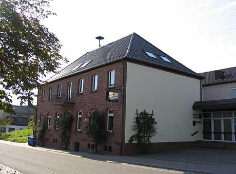 Gemeinschaftshaus Rosendorf Schmitshausen  Südwestpfalz (Sickinger Höhe)