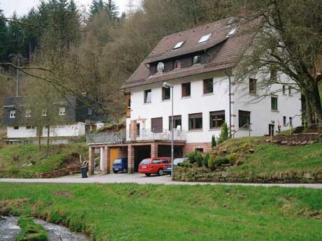 Landheim des Helmholtz-Gymnasiums Heidelberg  (Schullandheim Unterhöllgrund)