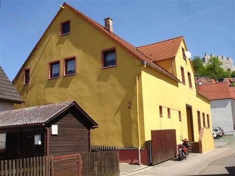 Haus Ruine Flochberg