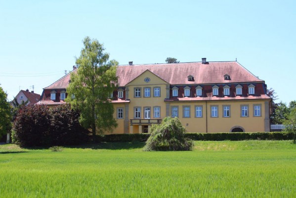 Schloss Massenbach mieten - Ihre Hochzeitslocation