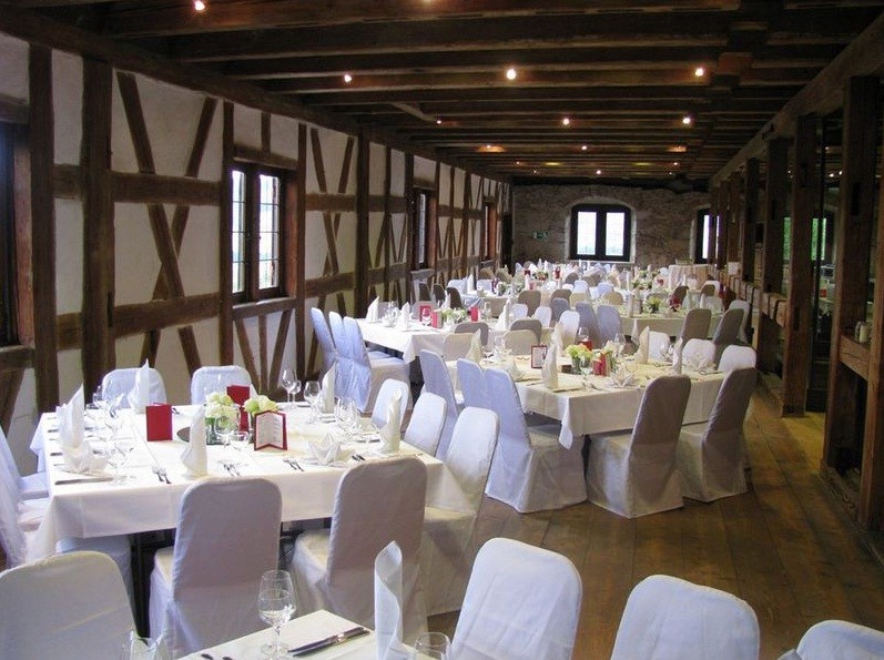 Burg Wascherschloss Hochzeit Auf Der Burg Geburtstage Und Feste Feiern Events In Waschenbeuren Mieten Fur Events Eventlokale De